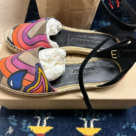 Burberry Espadrilles - Picture 4 of 11